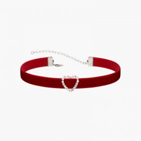 N332 Red Diamond Heart Velvet Collar