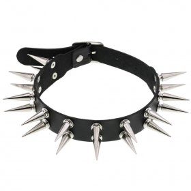 Double Row Long Spiked Rivet Collar