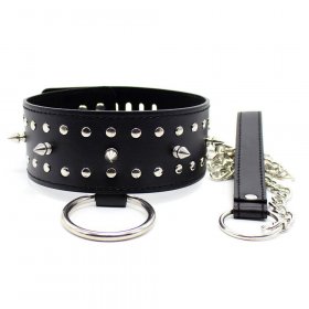 O Ring Neck Collar with Spikes