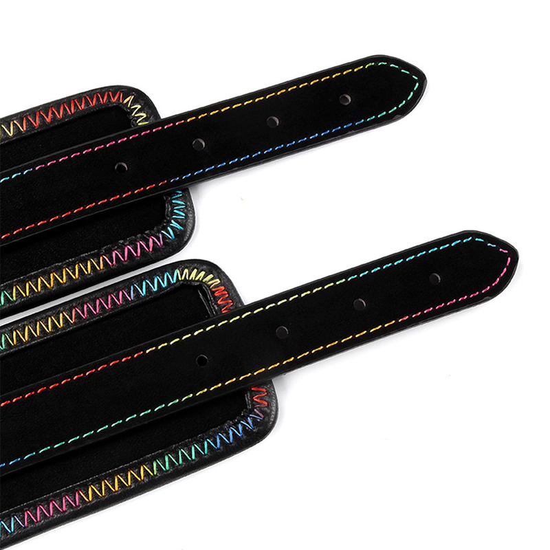 (image for) Color Thread Wrist and Ankle Cuffs