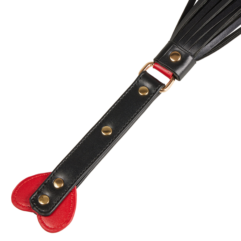 (image for) Heart Handle Flogger