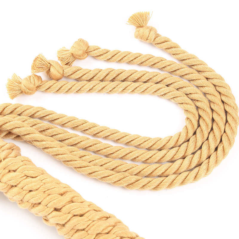 (image for) Hand-knitted Flogger