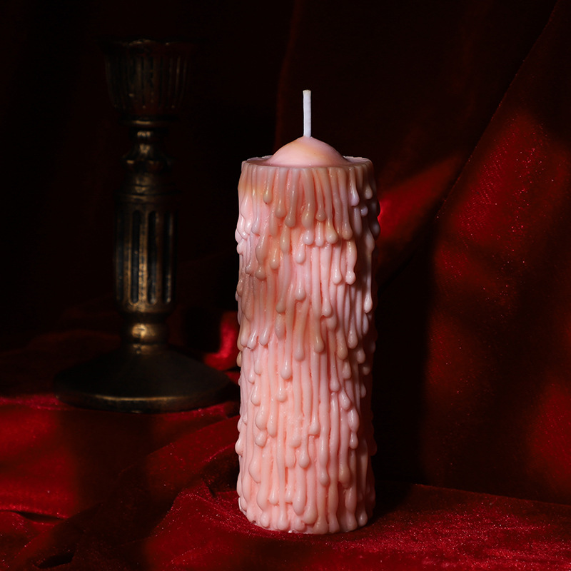 (image for) Thorn Drip Candle