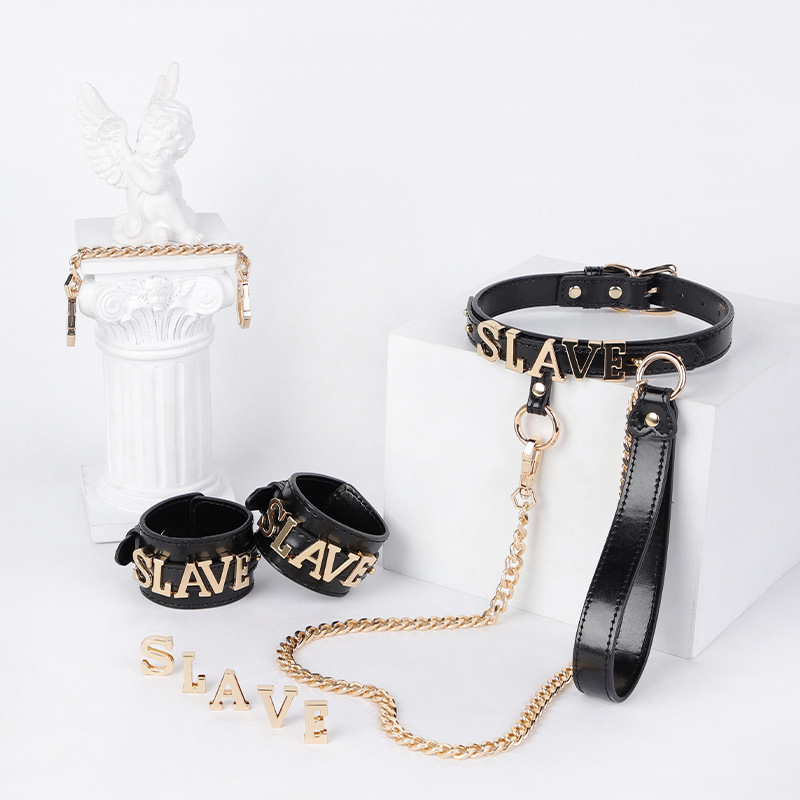 (image for) Slave Handuffs with Collar Set