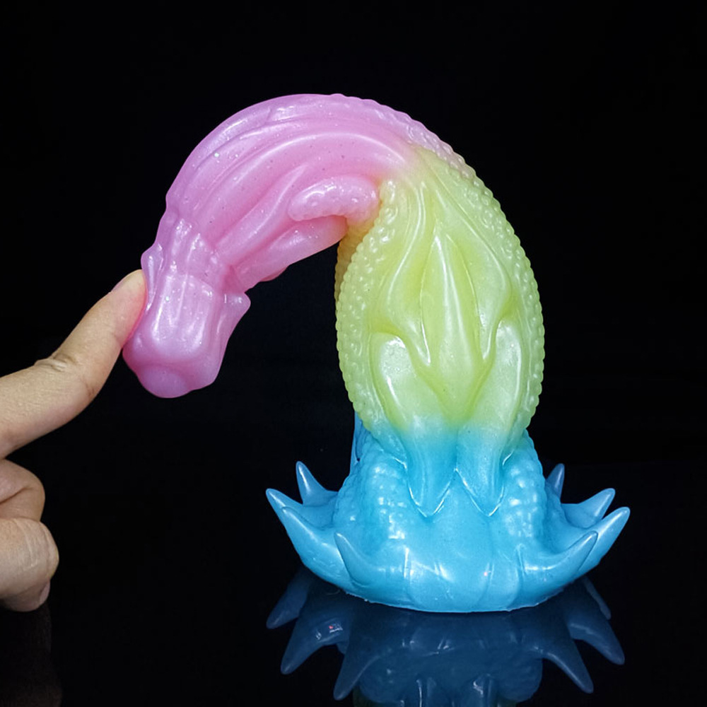 (image for) Spikes Giant Fantasy Dragon Dildo