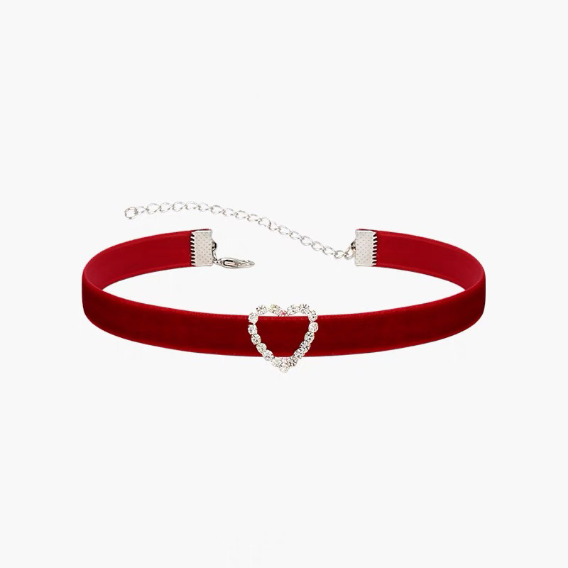 N332 Red Diamond Heart Velvet Collar