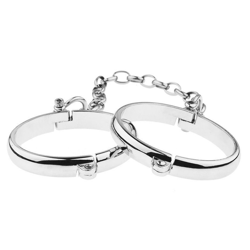 (image for) Allen Screw Chain Metal Cuffs