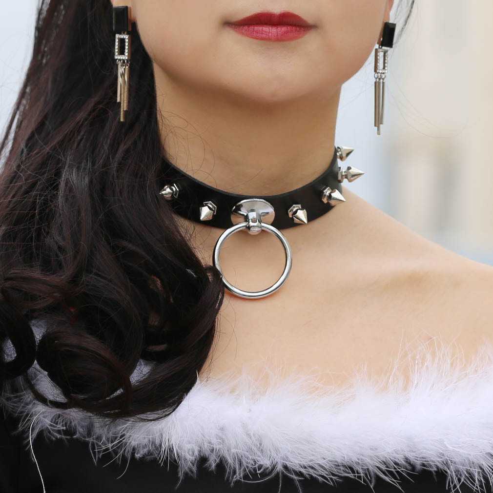 (image for) Rivet Spike Neck Strap Neck Sleeve