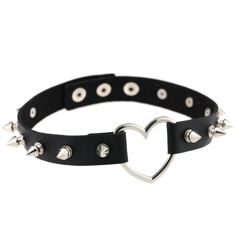 (image for) Sliver Heart Spiked Rivet Leather Collar