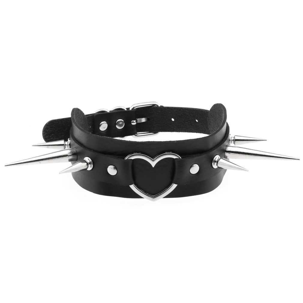(image for) Extra Long Spikes Heart Ring Collar
