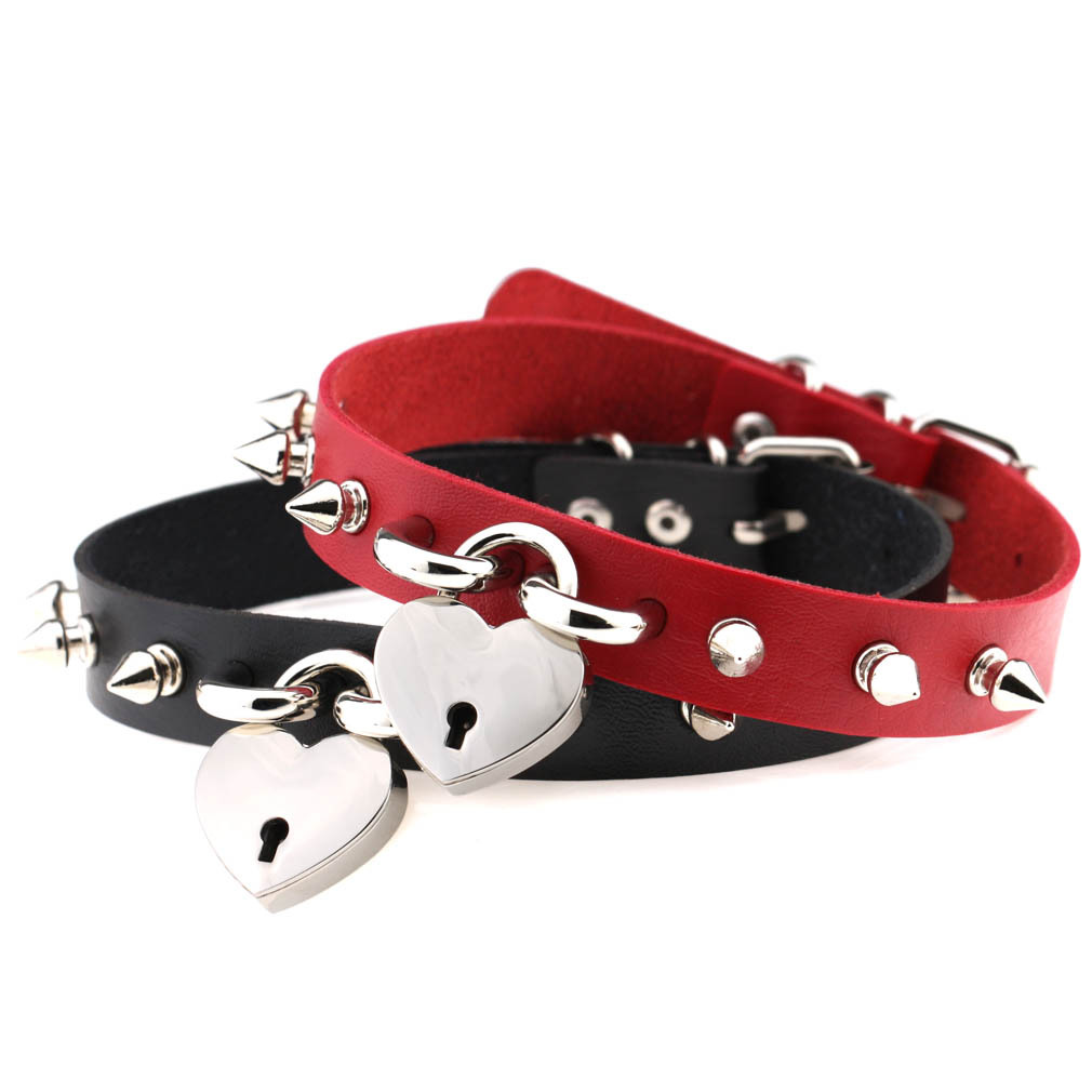 (image for) Studded Heart Lock Pendant Collar