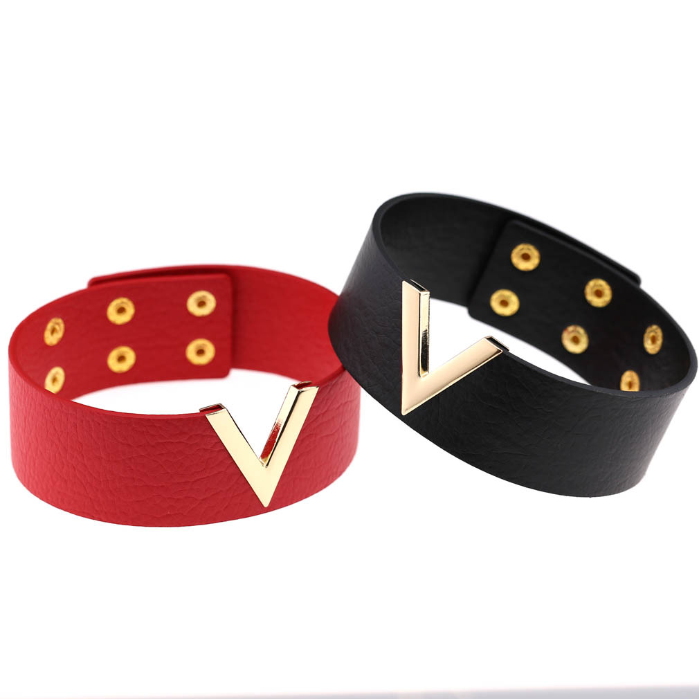 (image for) V-shaped Collar