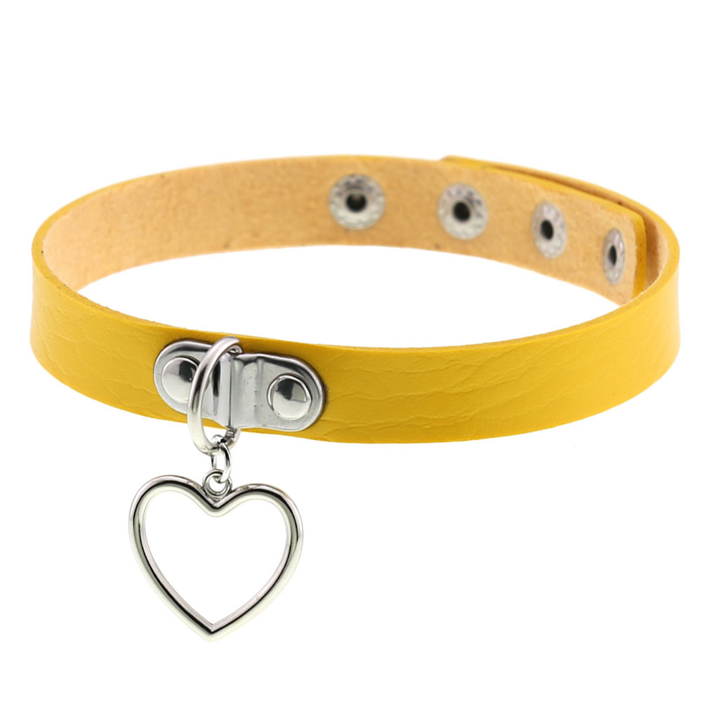 (image for) Cutout Heart Pendant Choker