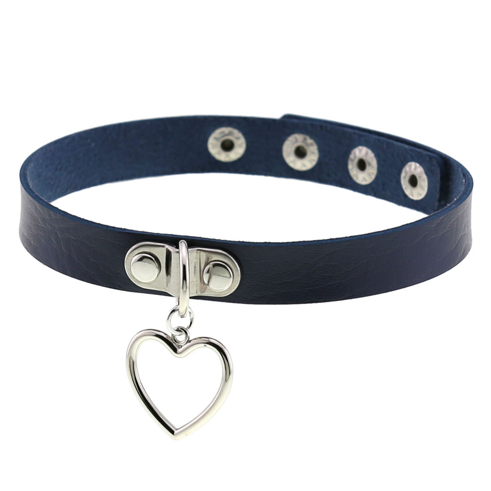 (image for) Cutout Heart Pendant Choker