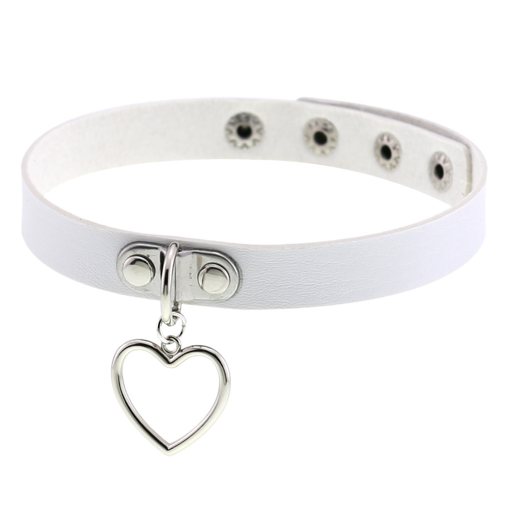(image for) Cutout Heart Pendant Choker