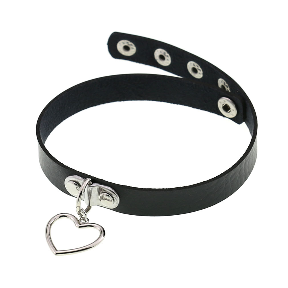 (image for) Cutout Heart Pendant Choker