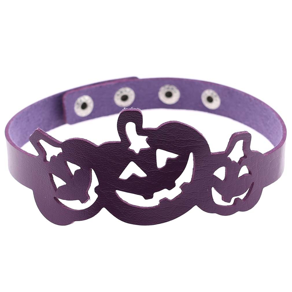 (image for) Cutout Pumpkin Collar