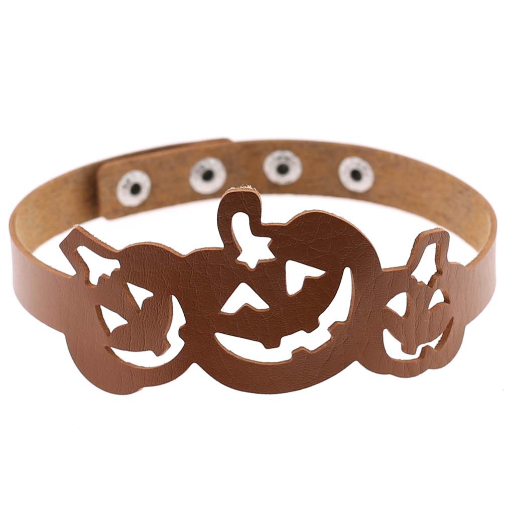 (image for) Cutout Pumpkin Collar