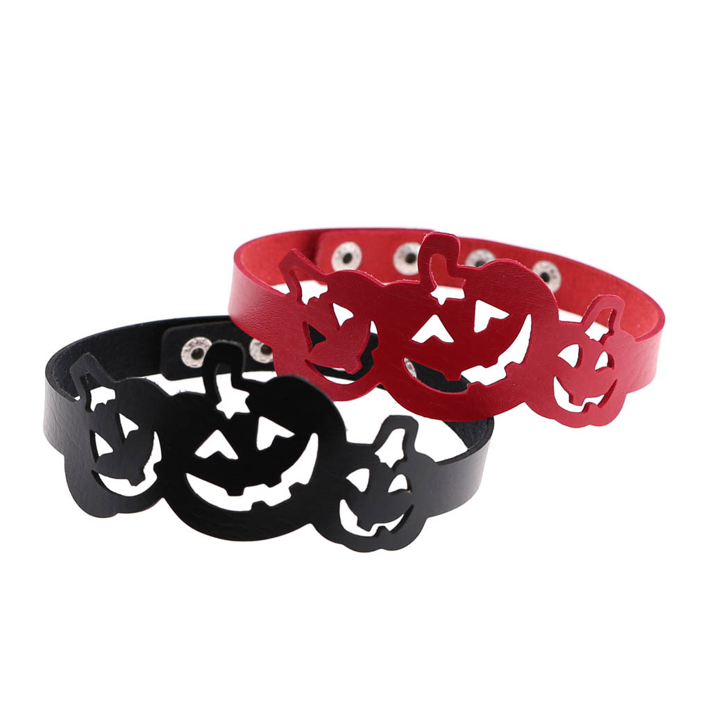(image for) Cutout Pumpkin Collar