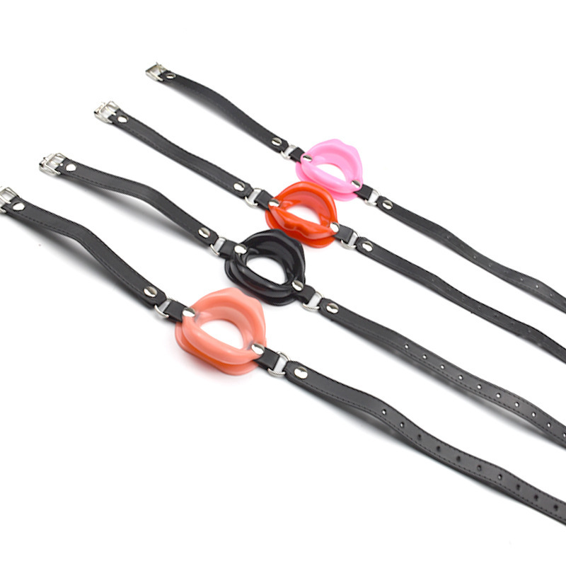 (image for) Lips Open Mouth Gag Bondage