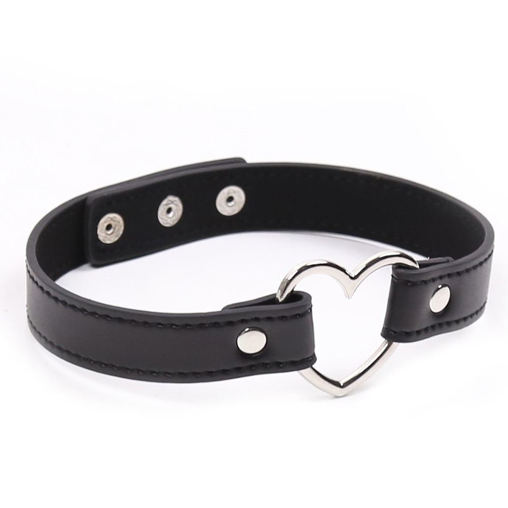 (image for) Heart Metal Bondage Collar