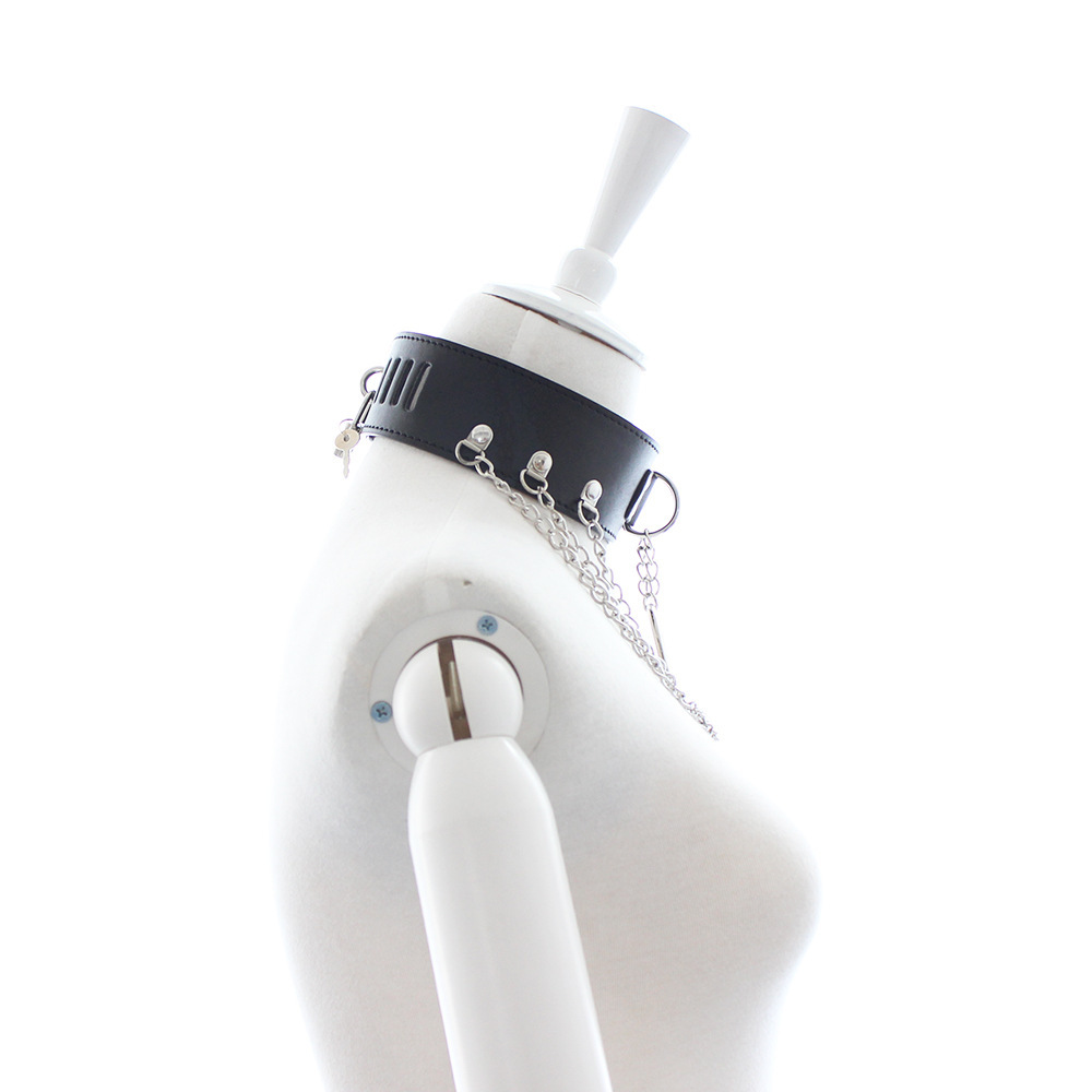 (image for) D-O-Ring Bondage Collar With Chain
