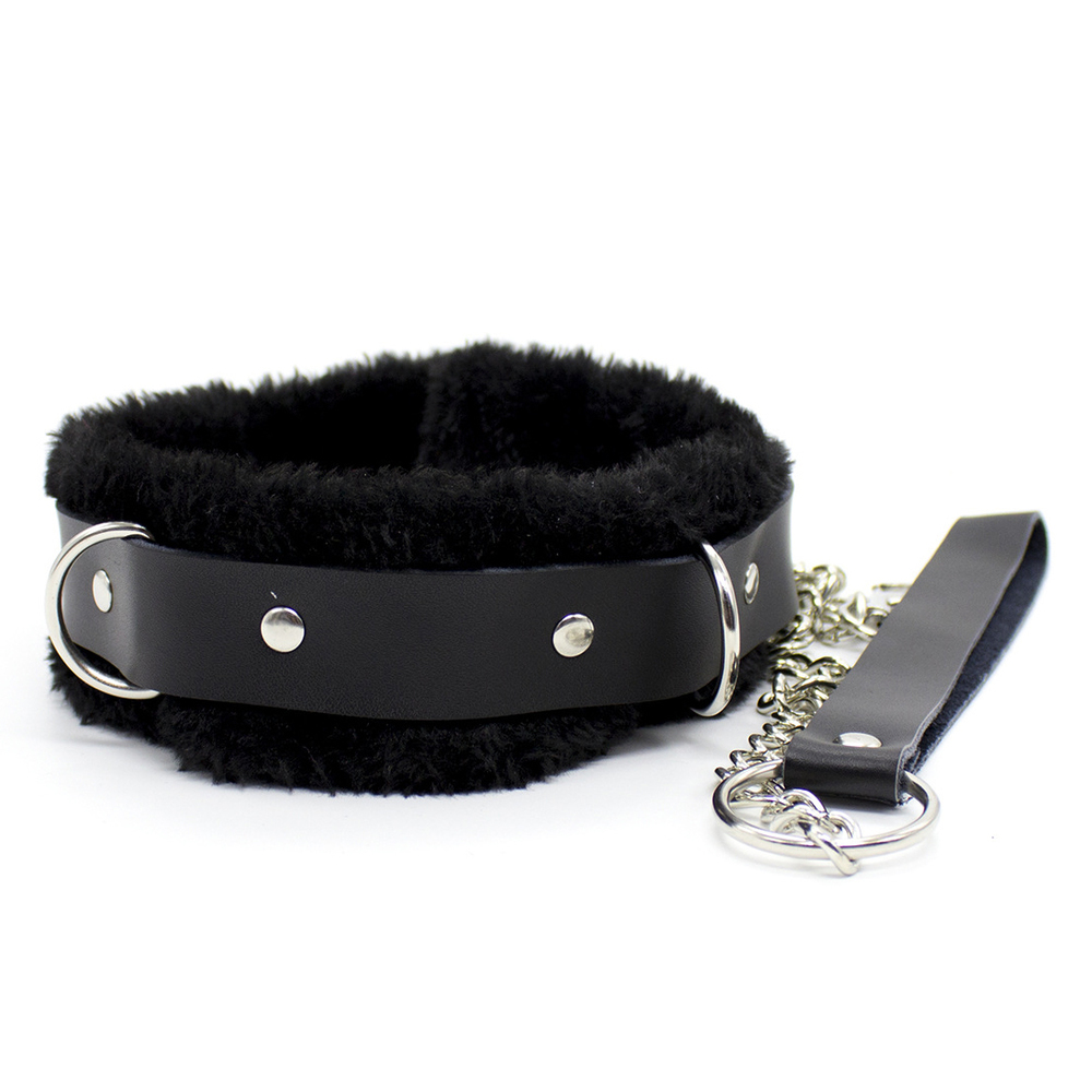 (image for) Fur Lined Bondage Slave Collar
