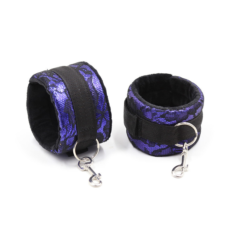 (image for) Embossed Velcro Cuffs
