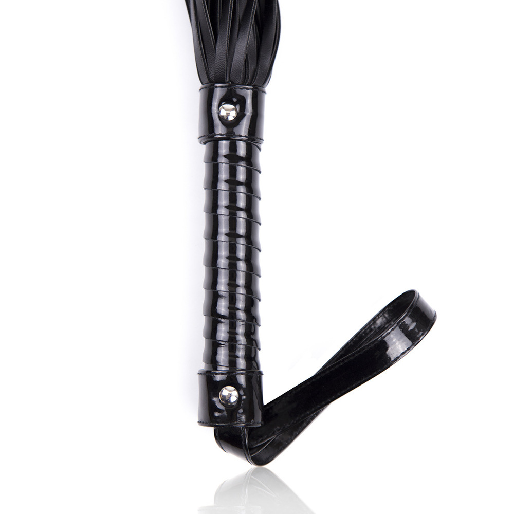 (image for) Glossy Leather Bondage Whip