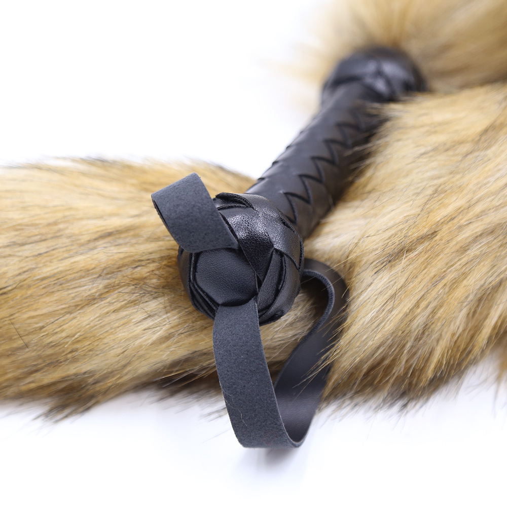 (image for) Premium Fox Tail Flogger