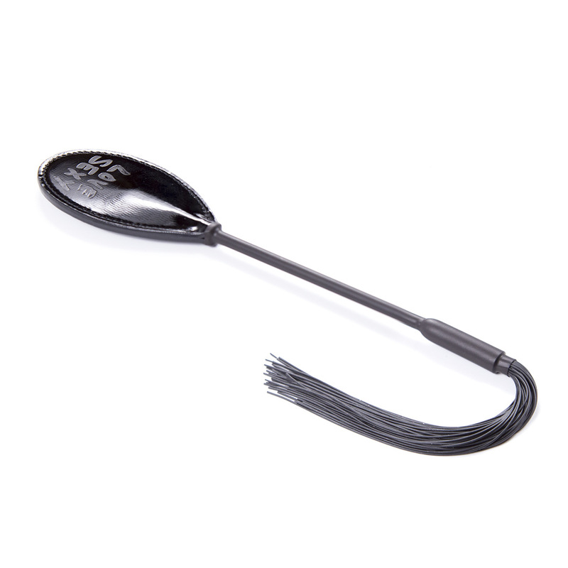 (image for) Love Sexy Ellipse Paddle With Whip
