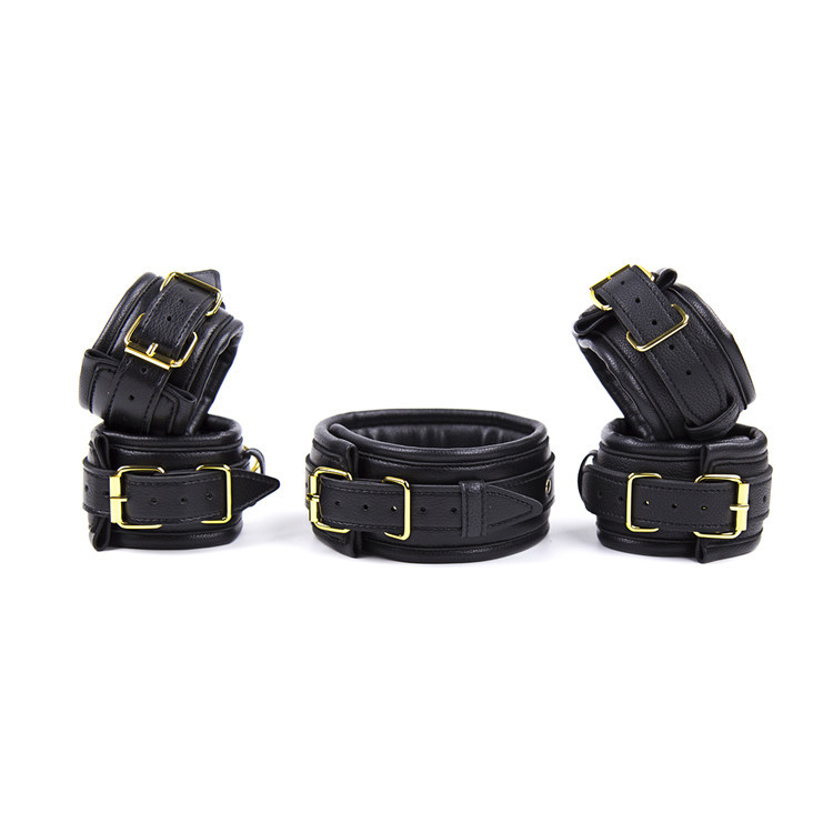 Neck Collar And Cuffs Bondage Kit
